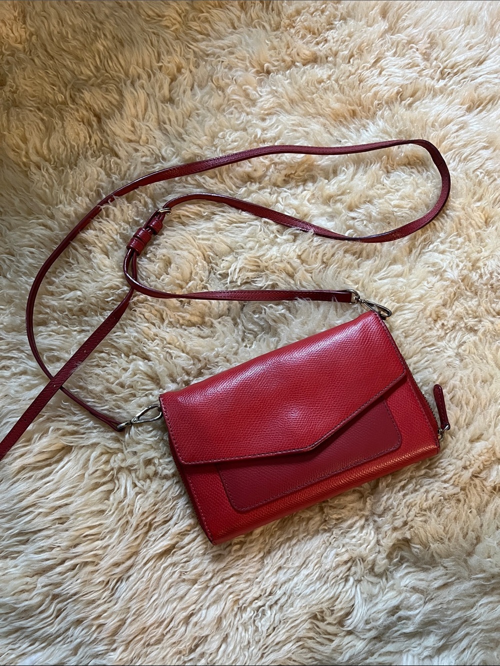 Vera Bradley Wallet Crossbody Leather - Salmon Red Boho Print